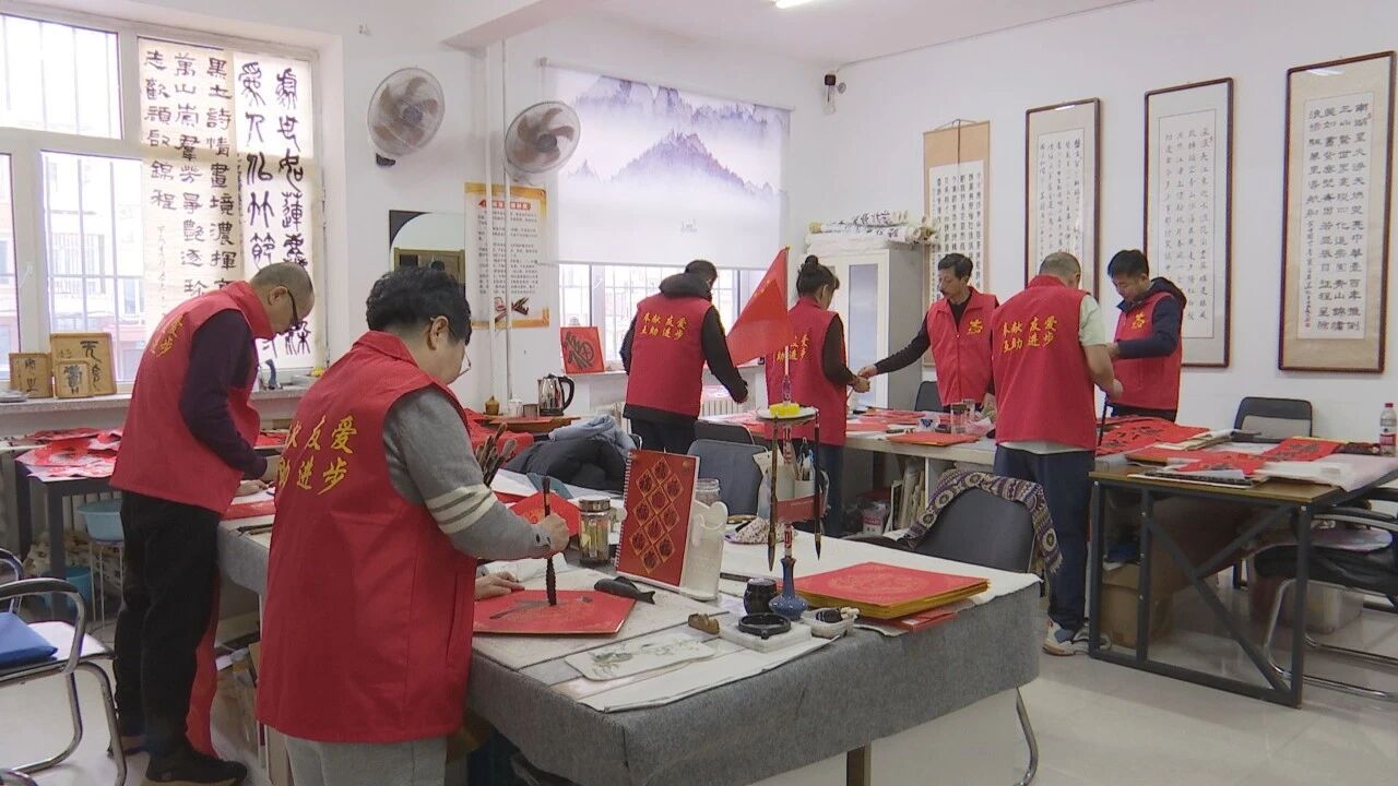 我县开展“情暖四季 暖‘新’送福”志愿服务活动