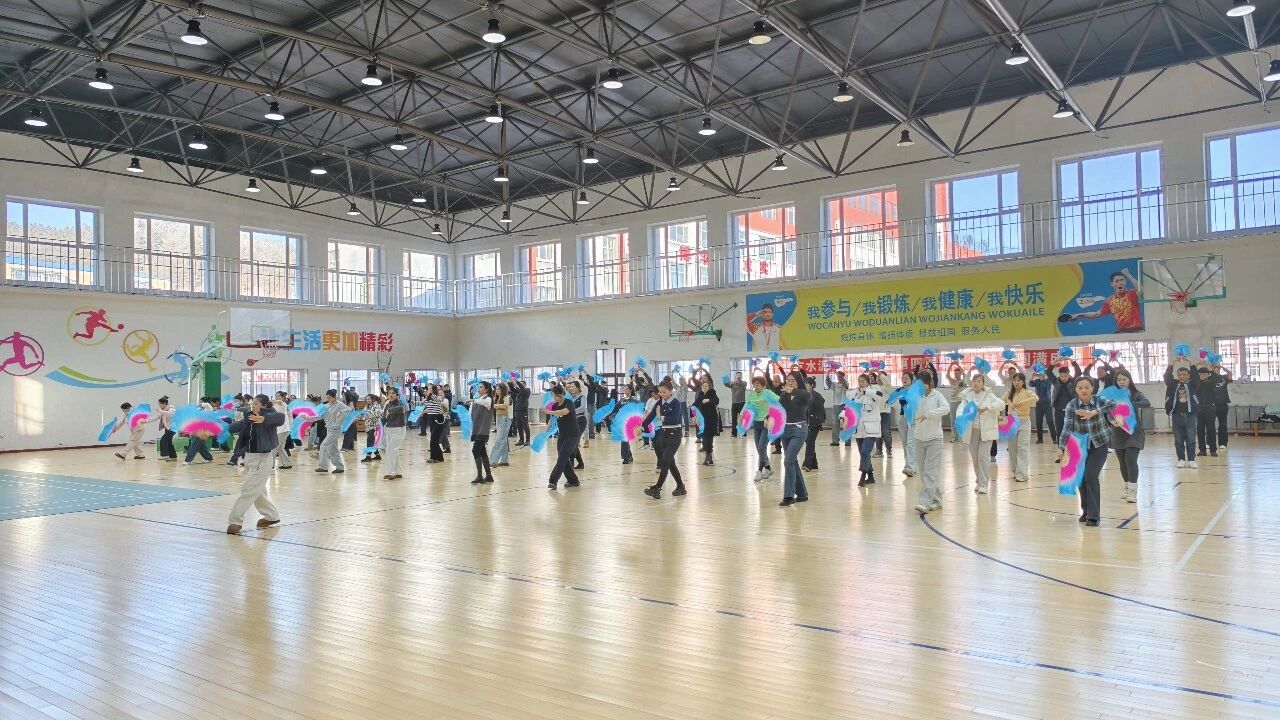 我县秧歌队全力备战全市元宵节秧歌展演大赛