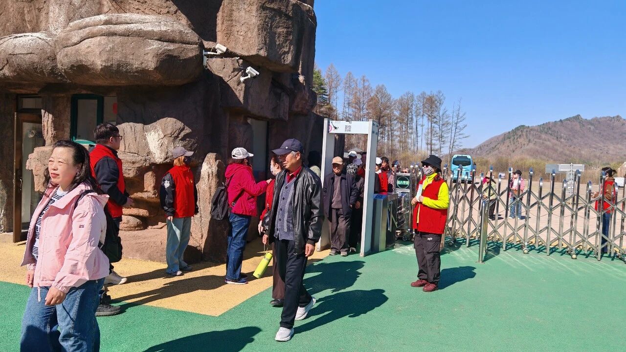 南岔县：相约仙翁林海 乐享生态美景